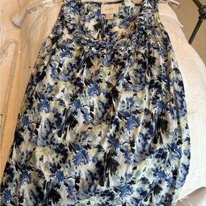 NWOT LOFT Women's Floral Sleeveless Top - Blue and White size XS